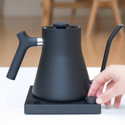 FELLOW Stagg EKG Electric Gooseneck Pouring Kettle - Matte Black (UK PLUG)